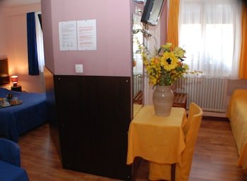 hotel restaurant aux deux roses