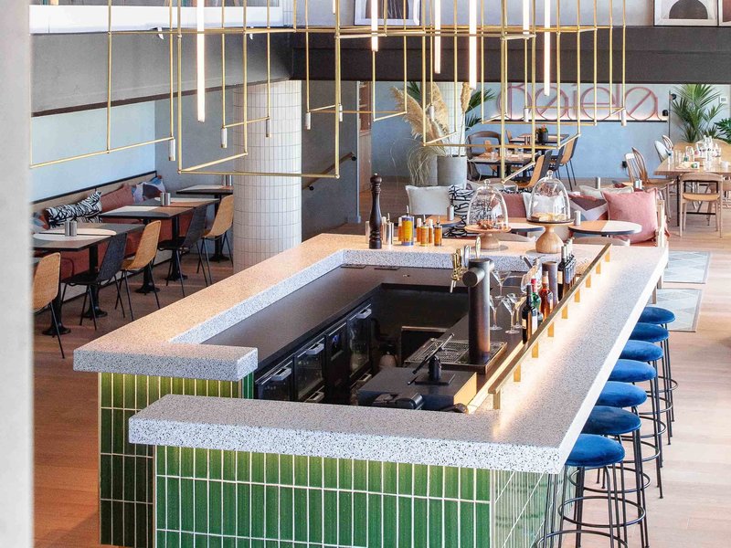 ibis nice aeroport promenade des anglais