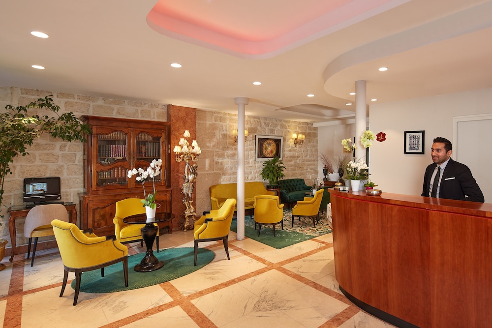 hotel minerve