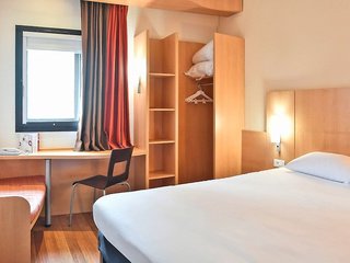 Ibis Saint Quentin Basilique,Amiens>>Aisne,3 star
