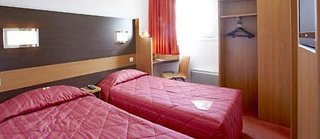 hotelf1 reims tinqueux