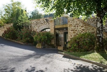 Auberge La Tomette, The Originals Relais,Bessonies>>Aurillac,3 star