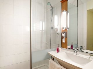 Ibis Vichy,Clermont-Ferrand>>Allier,3 star