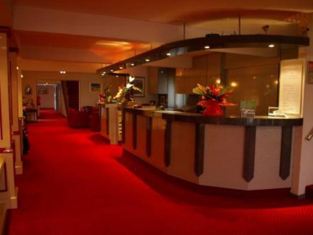 hotel the originals bernay acropole