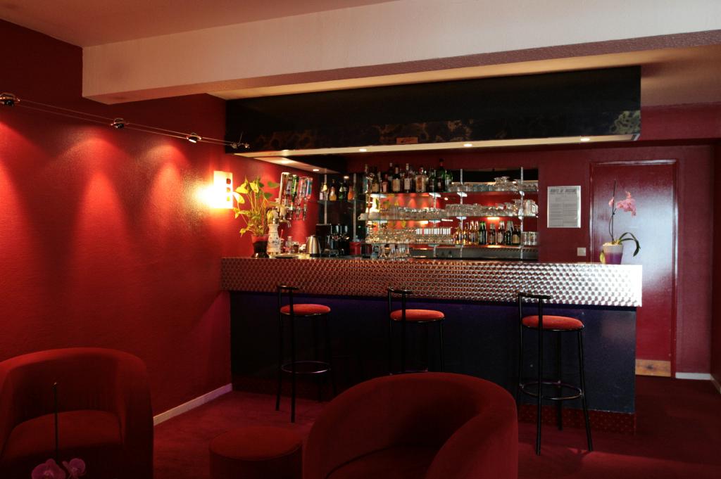 hotel the originals bernay acropole