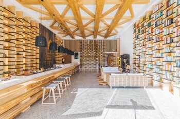 atour hotel pudong airport