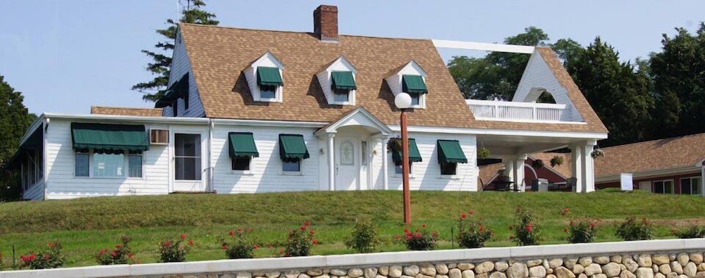 blue spruce motel and townhouses