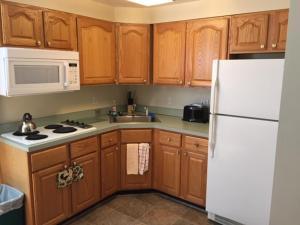 blue spruce motel and townhouses