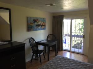 blue spruce motel and townhouses