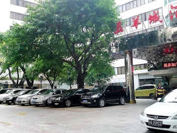 five rams city hotel