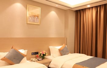 five rams city hotel
