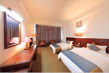 five rams city hotel