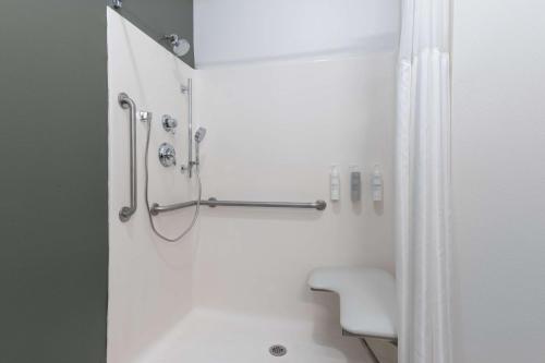 spark by hilton savannah south i 95