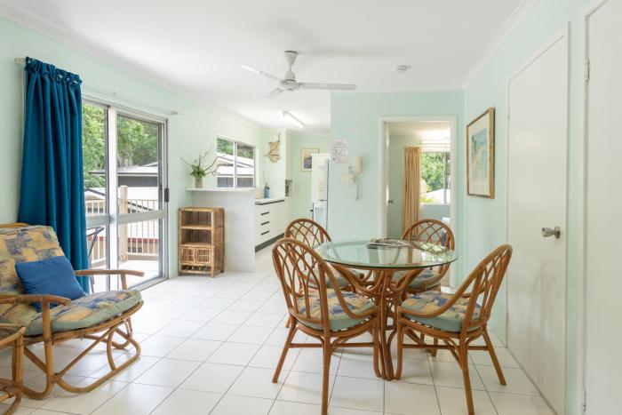 lychee tree holiday apartments