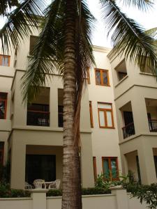 The Mediterranean Port Douglas,9 Port Douglas Rd,4 star