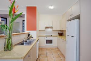 the mediterranean port douglas