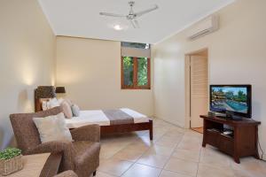 the mediterranean port douglas