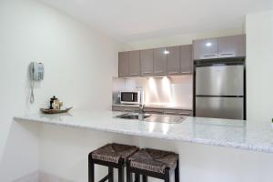 the mediterranean port douglas