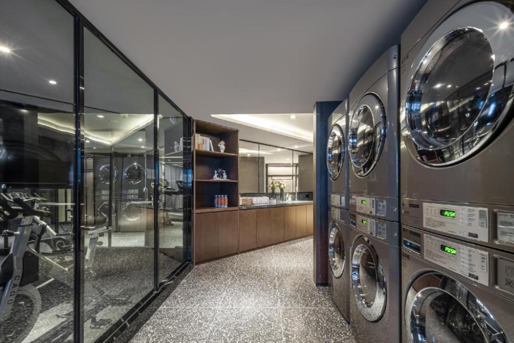 atour hotel nanchang bayi square provincial tv station