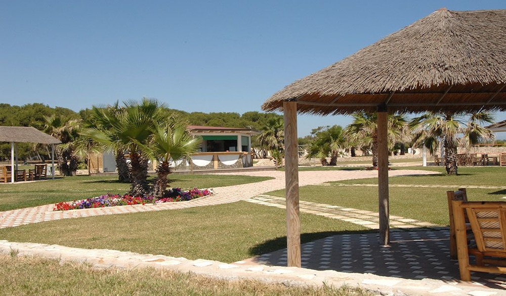 racar hotel and resort