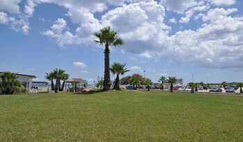 racar hotel and resort