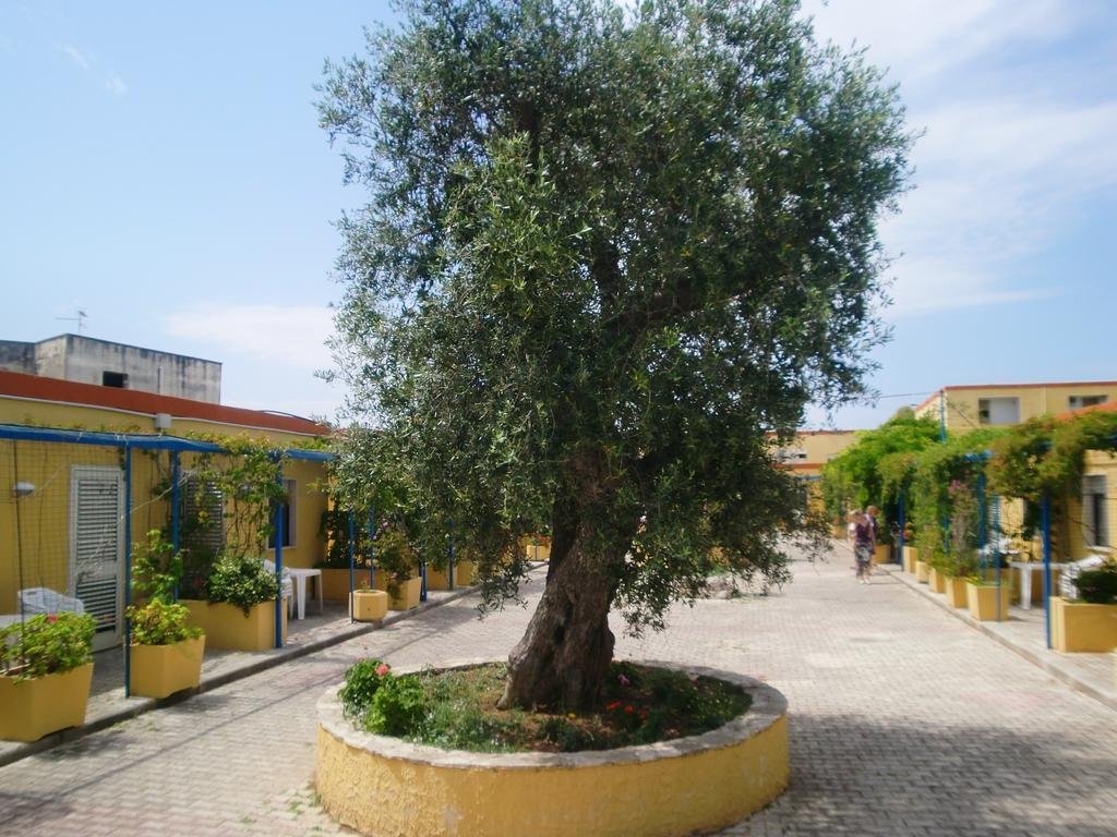 racar hotel and resort