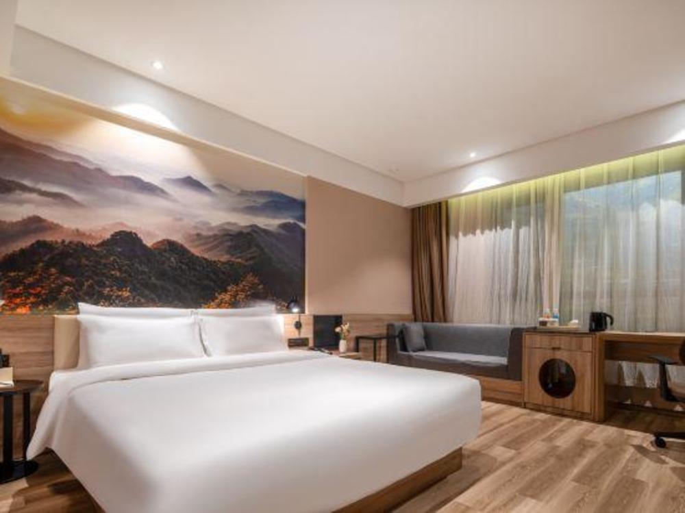 atour hotel hefei binhu times plaza