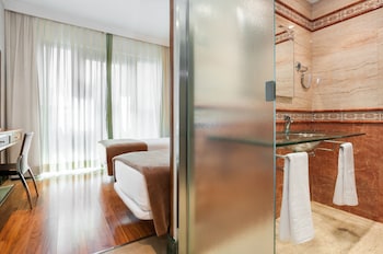 hotel julia madrid