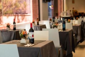 Hotel Tach Madrid Airport,In Madrid (Barajas),4 star