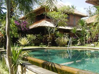 Hotel Bunga Permai,Near Campuhan Ridge Walk,3 star