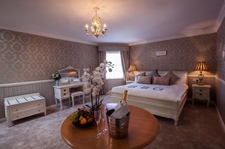 Castle Arch Hotel,County Meath>>Ashbourne,3 star