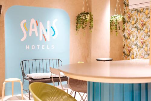 sans hotel at one jd place makati by reddoorz