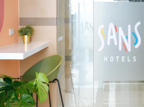 sans hotel at one jd place makati by reddoorz