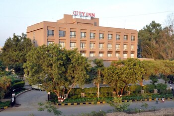 city inn