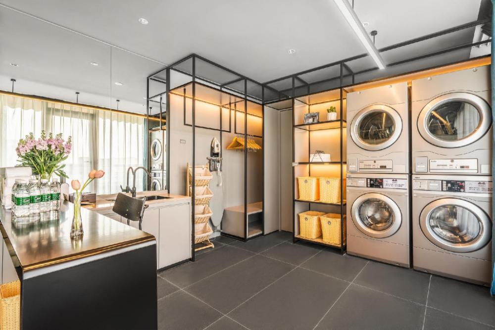 atour hotel chengdu high tech west zone administrative center