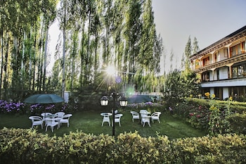 hotel caravan centre