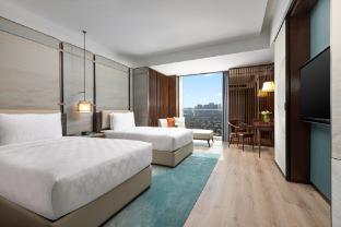 hualuxe haining an ihg hotel