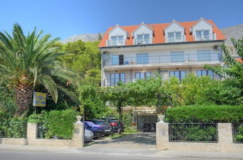 Pansion Begic (Adults Only),Duce>>Bol,3 star