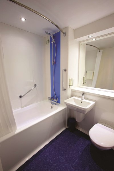 travelodge milton keynes central
