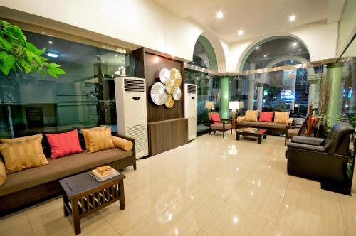 boss mansion