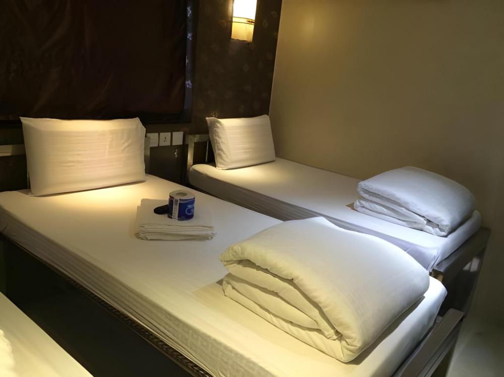 international inn