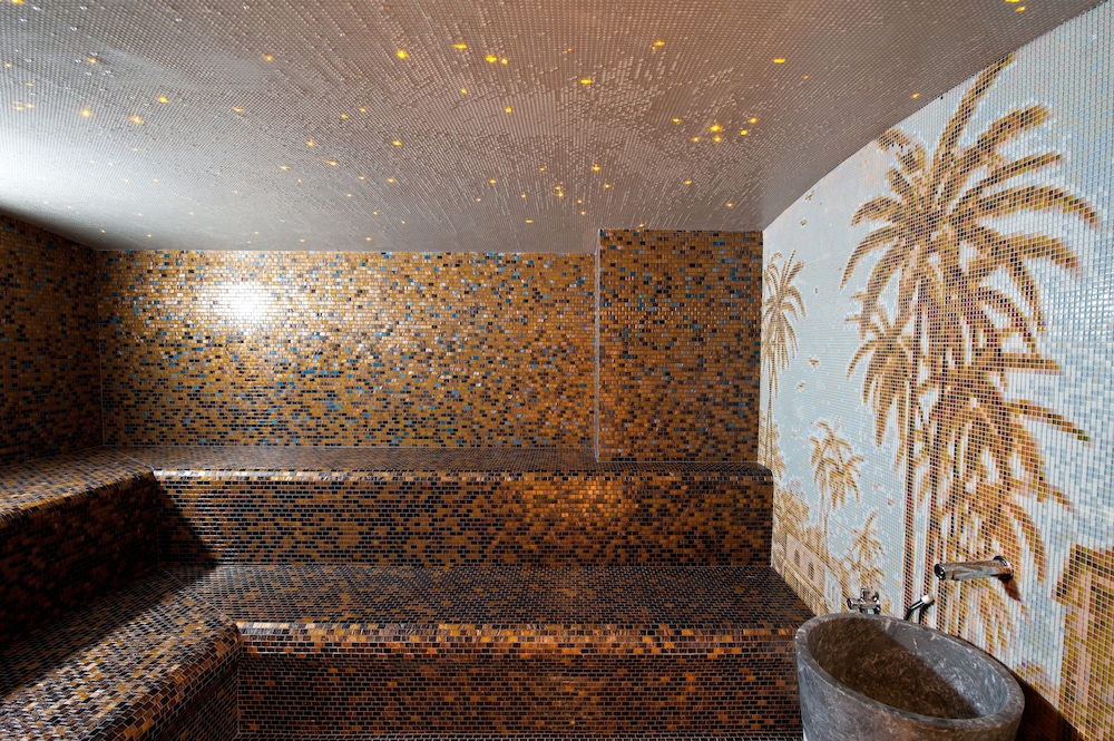 hotel le nouveau monde