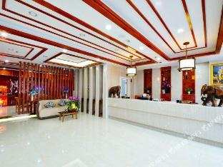 palette the travellers hotel bangkok