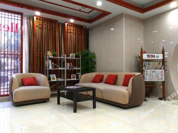 palette the travellers hotel bangkok