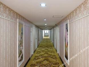 palette the travellers hotel bangkok