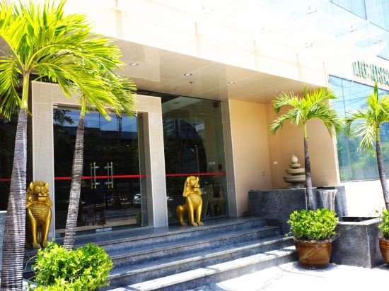 palette the travellers hotel bangkok