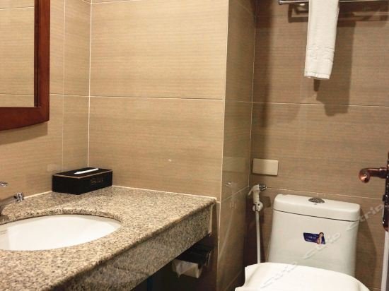 palette the travellers hotel bangkok