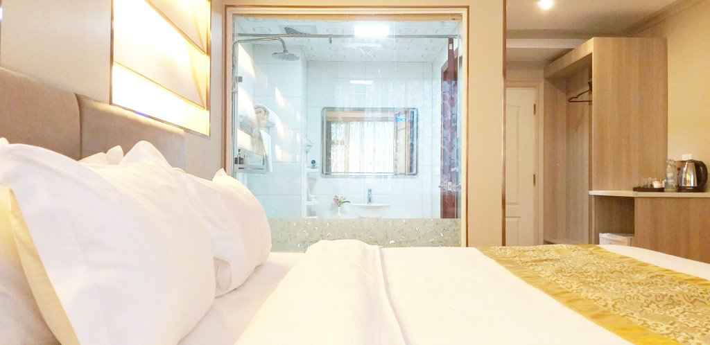 palette the travellers hotel bangkok