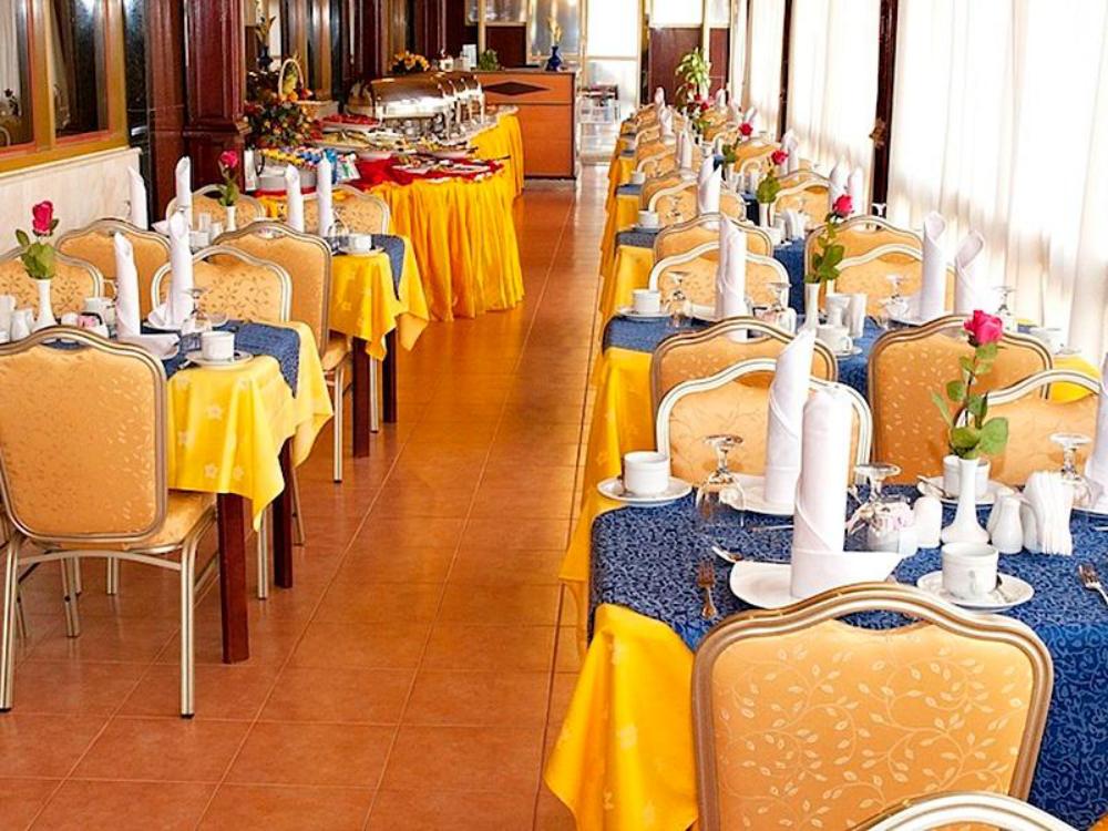 safeer hotel suites aparthotel