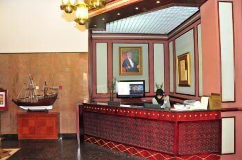 safeer hotel suites aparthotel